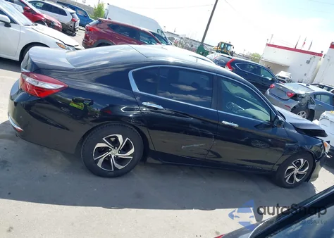 2016 Honda Accord Lx z USA, uszkodzony, nr VIN 1HGCR2F36GA054893
